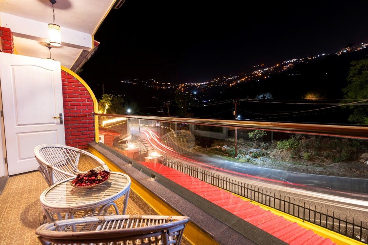 Nirvana Lodge And Lounge Массури Экстерьер фото