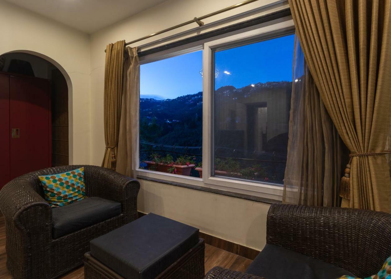 Nirvana Lodge And Lounge Массури Экстерьер фото